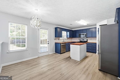 640 Howell Dr, Locust Grove, GA 30248 - photo 3