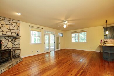 European Hearth-Stone Fireplace - Wide-Plank Heart