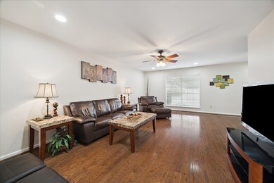 5826 Doliver Dr unit 55, Houston, TX 77057 - photo 4