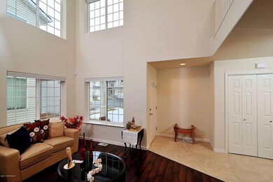 Entry with 18' Tiles