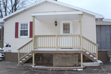 Side entry - dual staircases