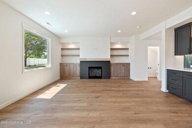 Inside-Spokane-Garvin-3