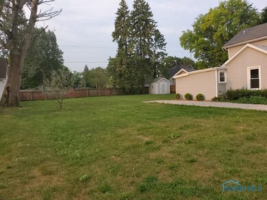 102 Elmwood St, Delta, OH 43515 - photo 2