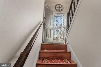 2703 Country Club Rd, Hyattsville, MD 20785 - photo 6