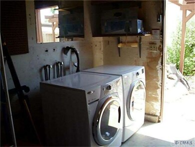LAUNDRY IN GARAGE