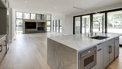 1 Juniper Pointe Trail, Green Brook Twp., NJ 08812 - photo 2