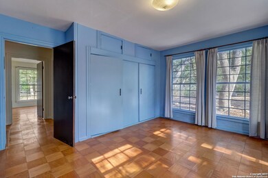 9403 Forest Oak Dr, San Antonio, TX 78217 - photo 4