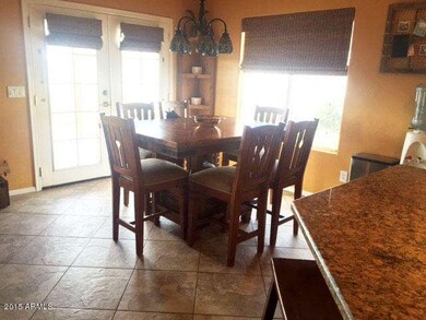 Owen Dining Area2
