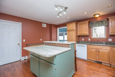 30 Hesper St, Saugus, MA 01906 - photo 4