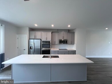 10499 Hinton Way, Manassas, VA 20112 - photo 2