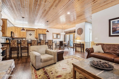 7_3975 N Timber Wolf Ln, Park City_HDR00