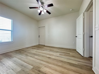 4020 Ursuline St unit Front, Galveston, TX 77550 - photo 7