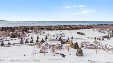 737 Sunset Ridge unit PVT, Charlevoix, MI 49720 - photo 3