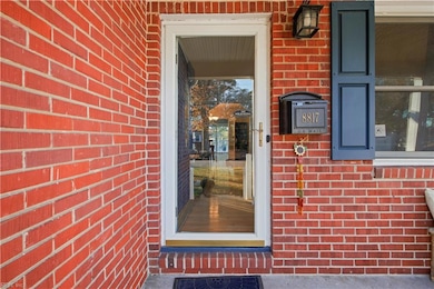 8817 Commodore Dr, Norfolk, VA 23503 - photo 5