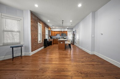 493 Broadway unit 2, Somerville, MA 02145 - photo 3