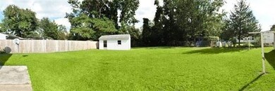 304 Tower Dr, Jacksonville, NC 28546 - photo 3