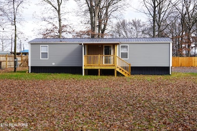 1418 Fina Ln, Dandridge, TN 37725 - photo 2