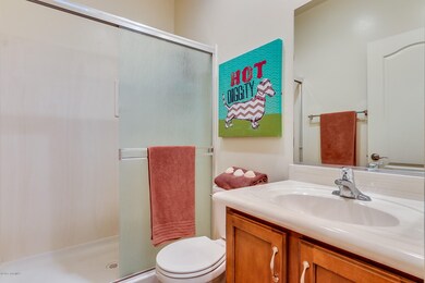 Bath/Walk in Shower