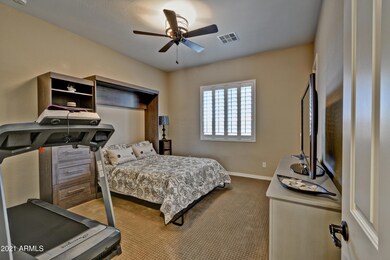 Lower level Room with Murphy down