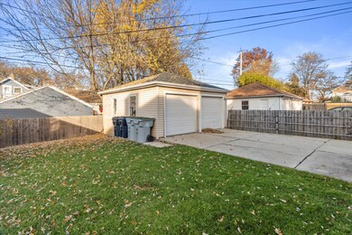 7840 W Center St unit 7842, Milwaukee, WI 53222 - photo 3