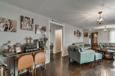 1302 Grand Ave, Cleburne, TX 76033 - photo 6