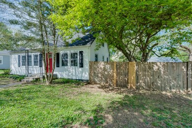 Welcome Home to this Beautifully Renovated Cottage nestled in the city of Portland.  Close to Richland Park and the Portland Library!  Spacious backyard - partially fenced for privacy!  
