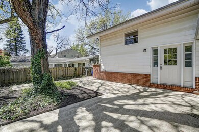 669 Kellner Patio 4