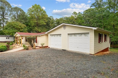 648 Mountainview Rd, King, NC 27021 - photo 2