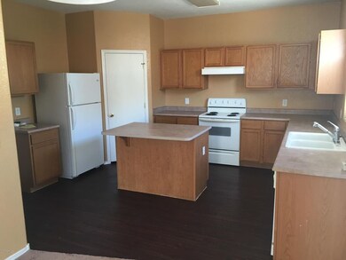 1106 E Chambers - Kitchen