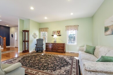 24 Berrihill Cir, Teaticket, MA 02536 - photo 6