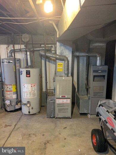 3827 Plumstead Ave, Drexel Hill, PA 19026 - photo 4