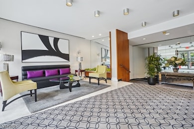 1 Claridge Dr unit 702, Verona, NJ 07044 - photo 3