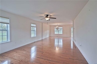 882 S Fork Dr, Easton, PA 18040 - photo 5