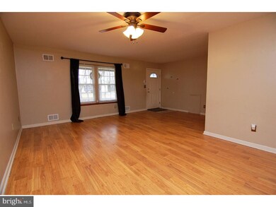 2 Gemini Ct, Sewell, NJ 08080 - photo 4