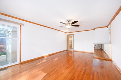 907 Norfolk Ave, Westchester, IL 60154 - photo 4