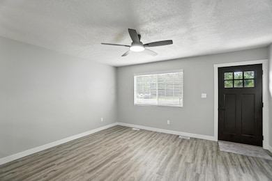 5Front Room1