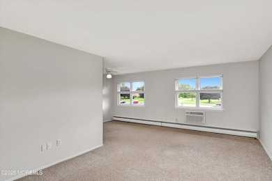 04-Living & Dining Room