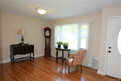 633 N Bost St, Statesville, NC 28677 - photo 7