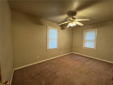 1110 SW Circle Dr, Parsons, KS 67357 - photo 5