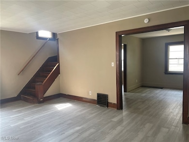 1353 Grant St, Akron, OH 44301 - photo 6