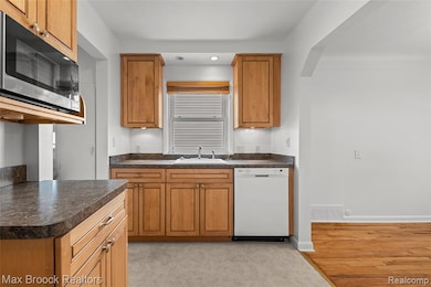 816 E 3rd St, Royal Oak, MI 48067 - photo 4