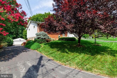 13307 Cleveland Ln, Fort Washington, MD 20744 - photo 3