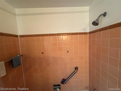 22200 Moross Rd, Grosse Pointe, MI 48236 - photo 7