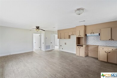 144 Wolf Rd, Copperas Cove, TX 76522 - photo 7