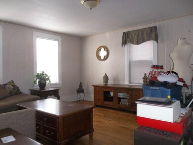 26 Grosvenor St, Worcester, MA 01610 - photo 5