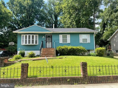 7005 Valley Park Rd, Capitol Heights, MD 20743 - photo 2