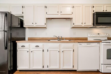 10787 Colonial Woods Court-17