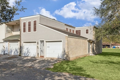 2223 Par Ln, Richmond, TX 77469 - photo 2