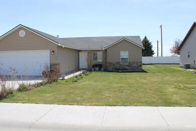 917 Zion St, Burley, ID 83318 - photo 5