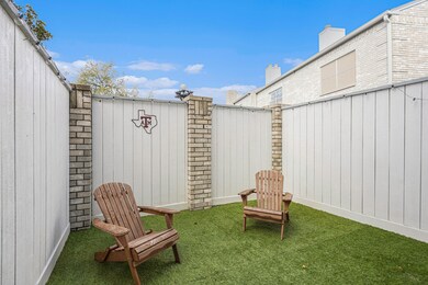 Private Courtyard with turf (which could be remove